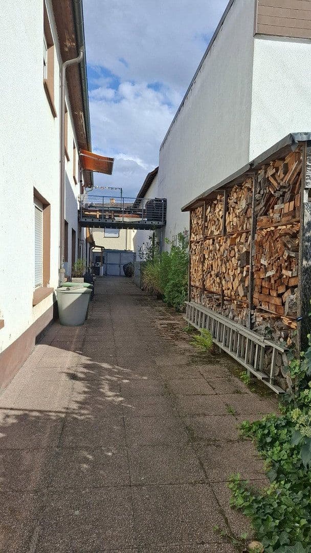 Prodej domu 456 m², pozemek 880 m², Lambsheim, Porýní-Falc Prodej domu 456 m², pozemek 880 m², Lambsheim, Porýní-Falc