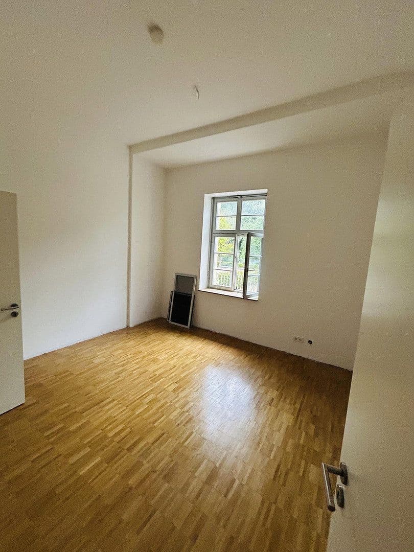 Pronájem bytu 3+1 100 m², Flugplatzstr. 27, Lahr/Schwarzwald, Bádensko-Württembersko Pronájem bytu 3+1 100 m², Flugplatzstr. 27, Lahr/Schwarzwald, Bádensko-Württembersko