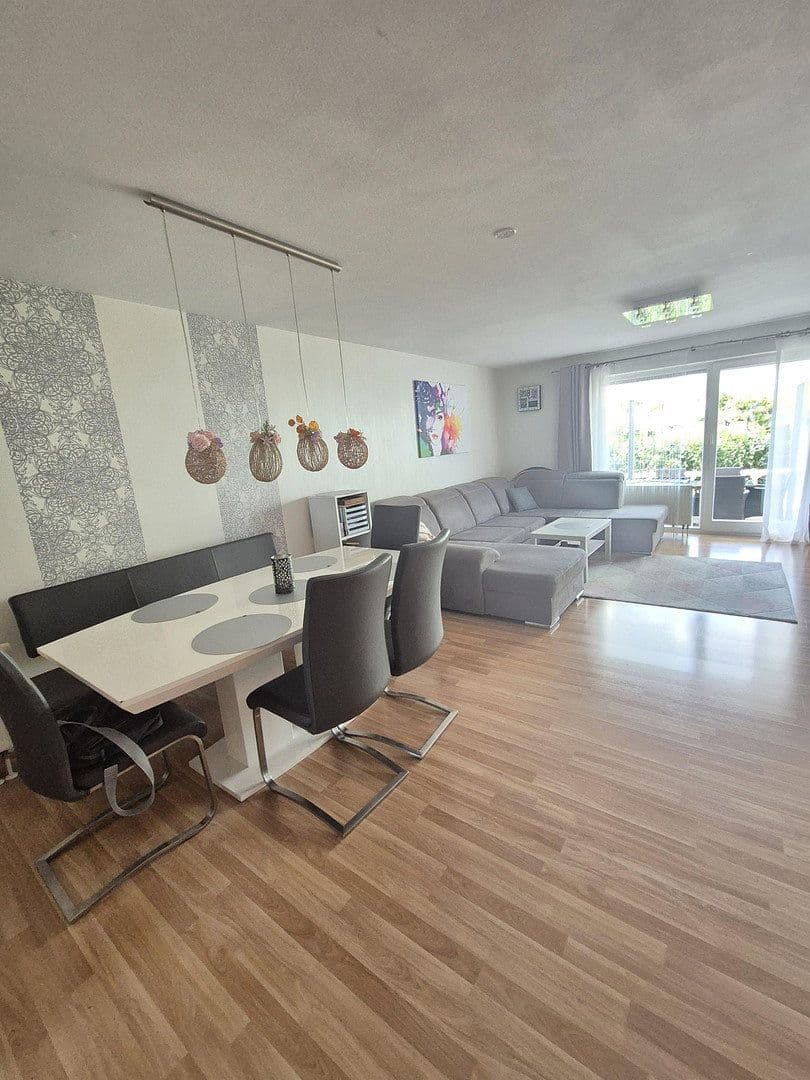 Prodej domu 125 m², pozemek 165 m², Kehl, Bádensko-Württembersko Prodej domu 125 m², pozemek 165 m², Kehl, Bádensko-Württembersko