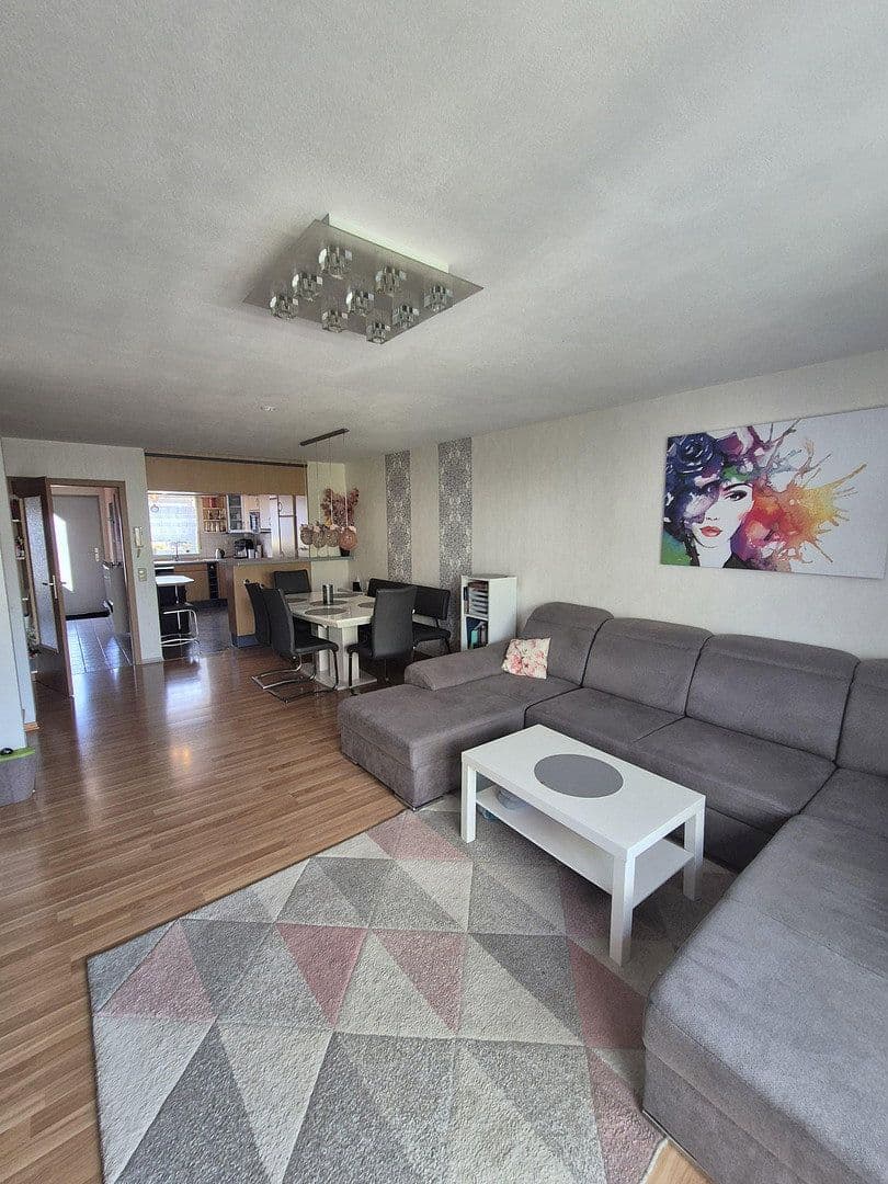 Prodej domu 125 m², pozemek 165 m², Kehl, Bádensko-Württembersko Prodej domu 125 m², pozemek 165 m², Kehl, Bádensko-Württembersko