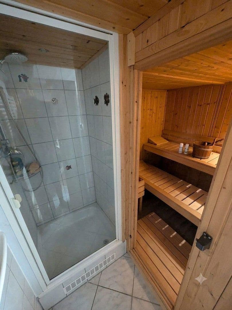 Prodej domu 125 m², pozemek 165 m², Kehl, Bádensko-Württembersko Prodej domu 125 m², pozemek 165 m², Kehl, Bádensko-Württembersko
