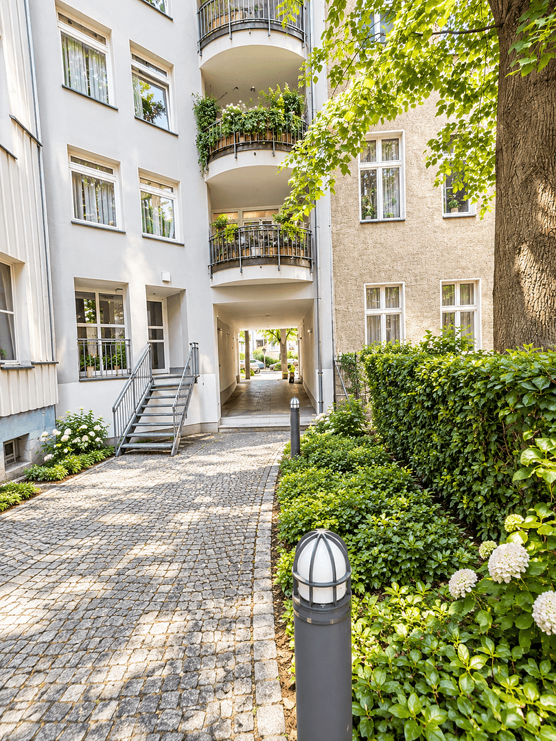 Prodej bytu 3+1 72 m², Badensche Straße 45A, Berlin, Berlín Prodej bytu 3+1 72 m², Badensche Straße 45A, Berlin, Berlín