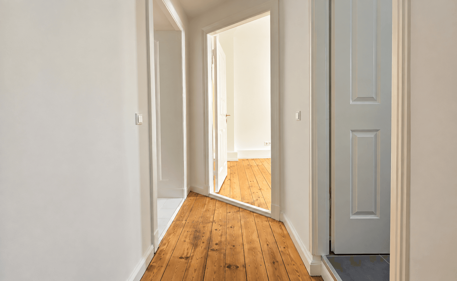 Prodej bytu 3+1 72 m², Badensche Straße 45A, Berlin, Berlín Prodej bytu 3+1 72 m², Badensche Straße 45A, Berlin, Berlín