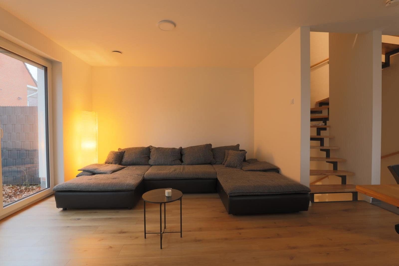 Pronájem domu 121 m², pozemek 82 m², Reeembusch 69a, Hamburg, Hamburg Pronájem domu 121 m², pozemek 82 m², Reeembusch 69a, Hamburg, Hamburg