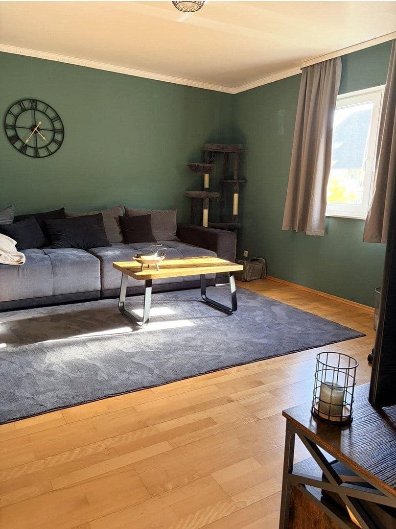 Pronájem bytu 3+1 68 m², Steimel, Porýní-Falc Pronájem bytu 3+1 68 m², Steimel, Porýní-Falc