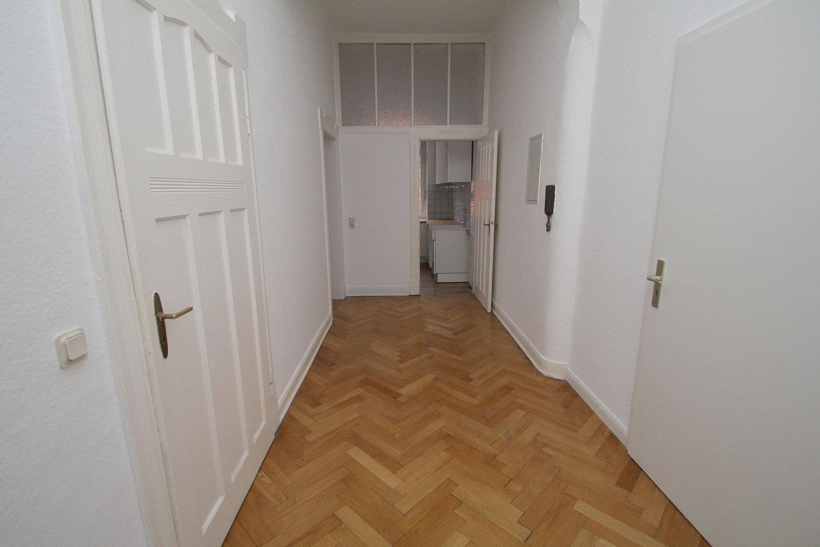 Pronájem bytu 3+1 109 m², Baurat-Gerber-Straße 18, Göttingen, Dolní Sasko Pronájem bytu 3+1 109 m², Baurat-Gerber-Straße 18, Göttingen, Dolní Sasko