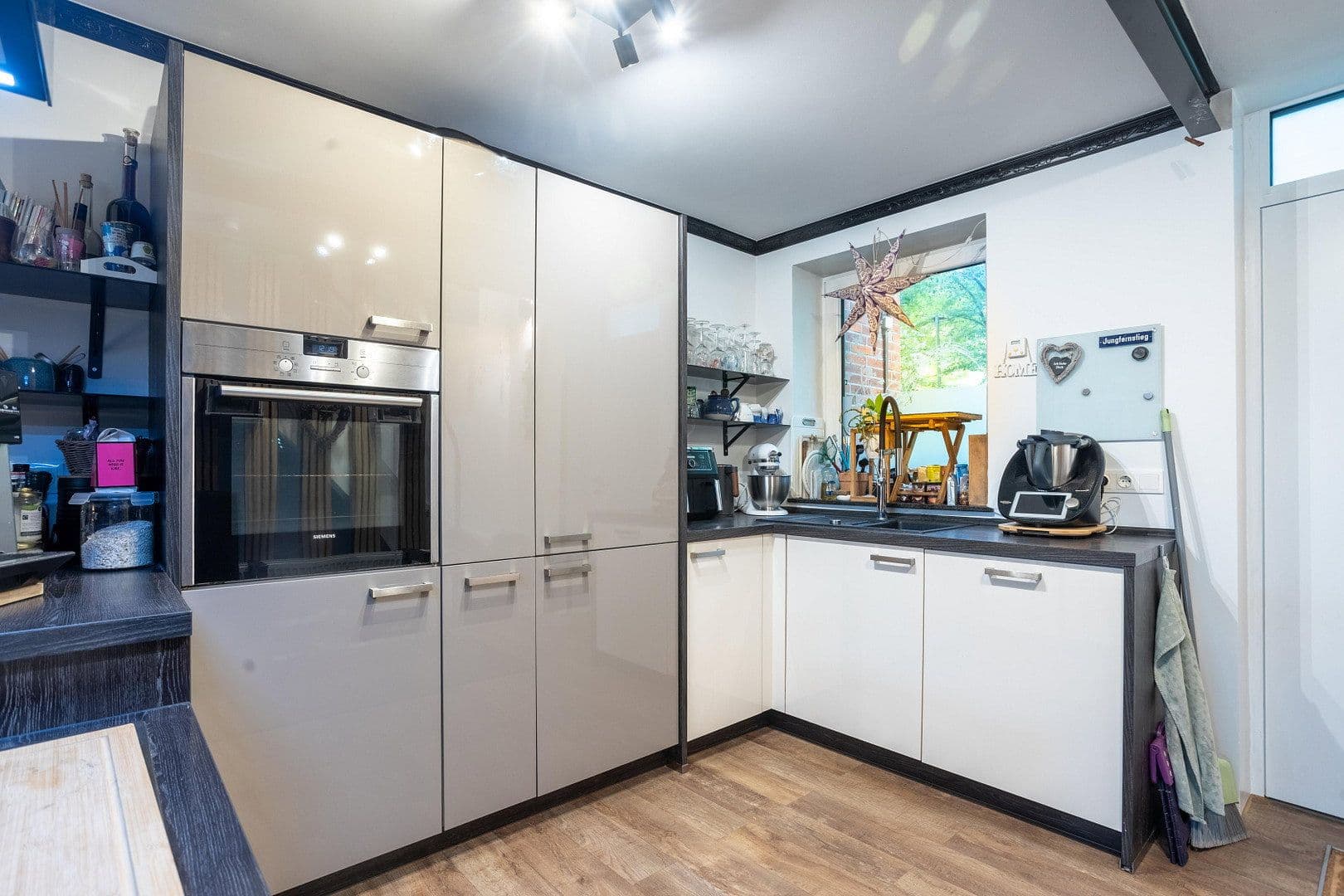 Prodej domu 62 m², pozemek 123 m², Hamburg, Hamburg Prodej domu 62 m², pozemek 123 m², Hamburg, Hamburg