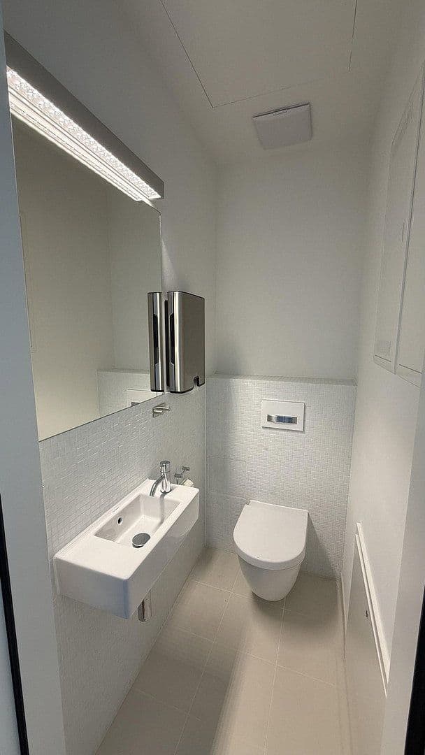 Prodej bytu 2+1 52 m², Birketweg 37, München, Bavorsko Prodej bytu 2+1 52 m², Birketweg 37, München, Bavorsko