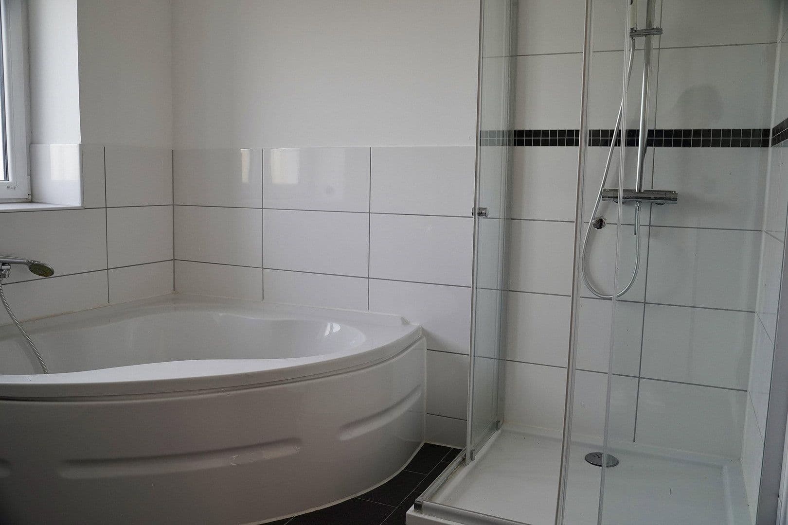 Prodej bytu 3+1 110 m², Homberger Str. 46, Ratingen, Severní Porýní-Vestfálsko Prodej bytu 3+1 110 m², Homberger Str. 46, Ratingen, Severní Porýní-Vestfálsko