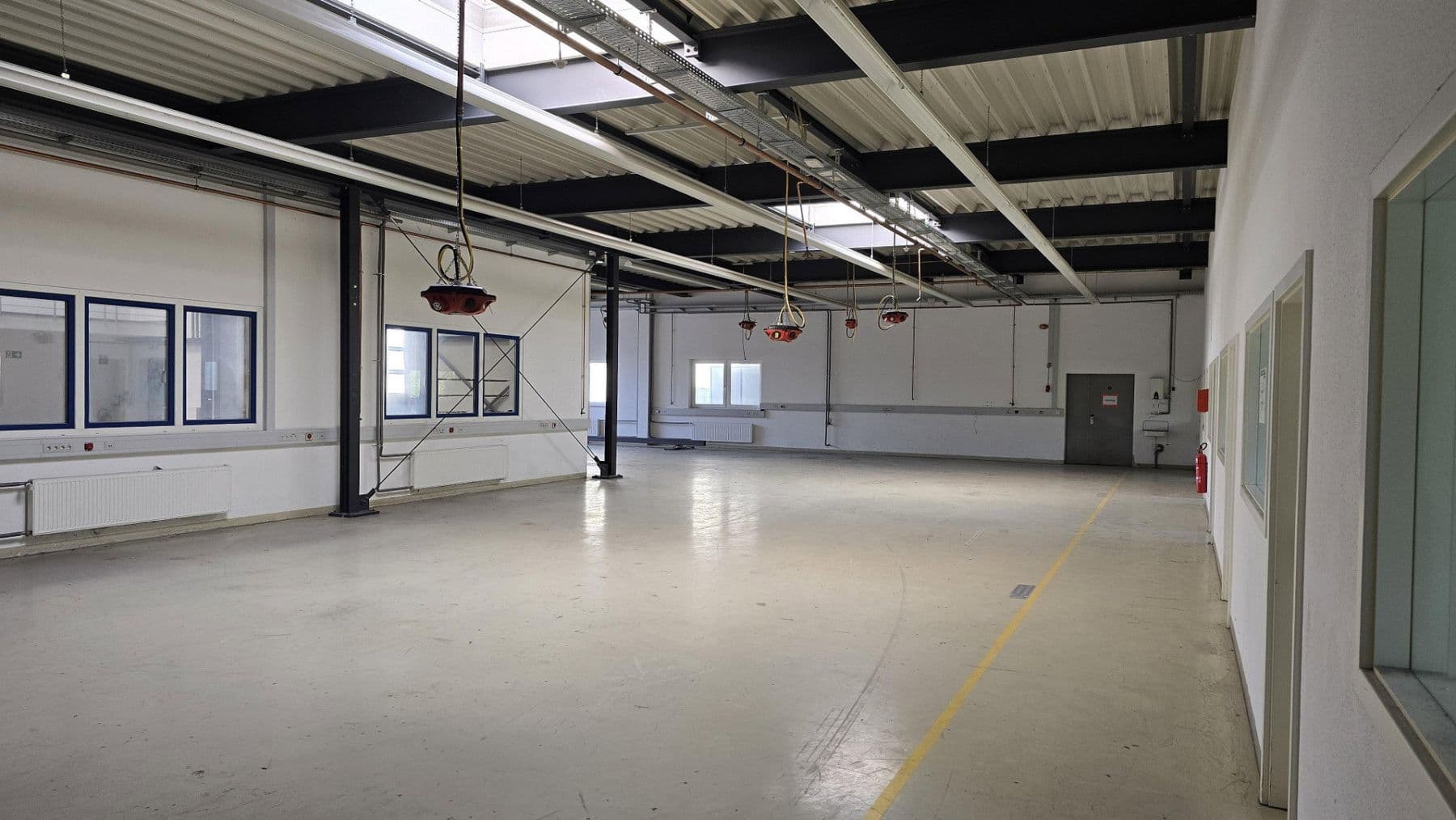 Pronájem nebytového prostoru 3.200 m², Steinung 3/1, Jettingen, Bádensko-Württembersko Pronájem nebytového prostoru 3.200 m², Steinung 3/1, Jettingen, Bádensko-Württembersko