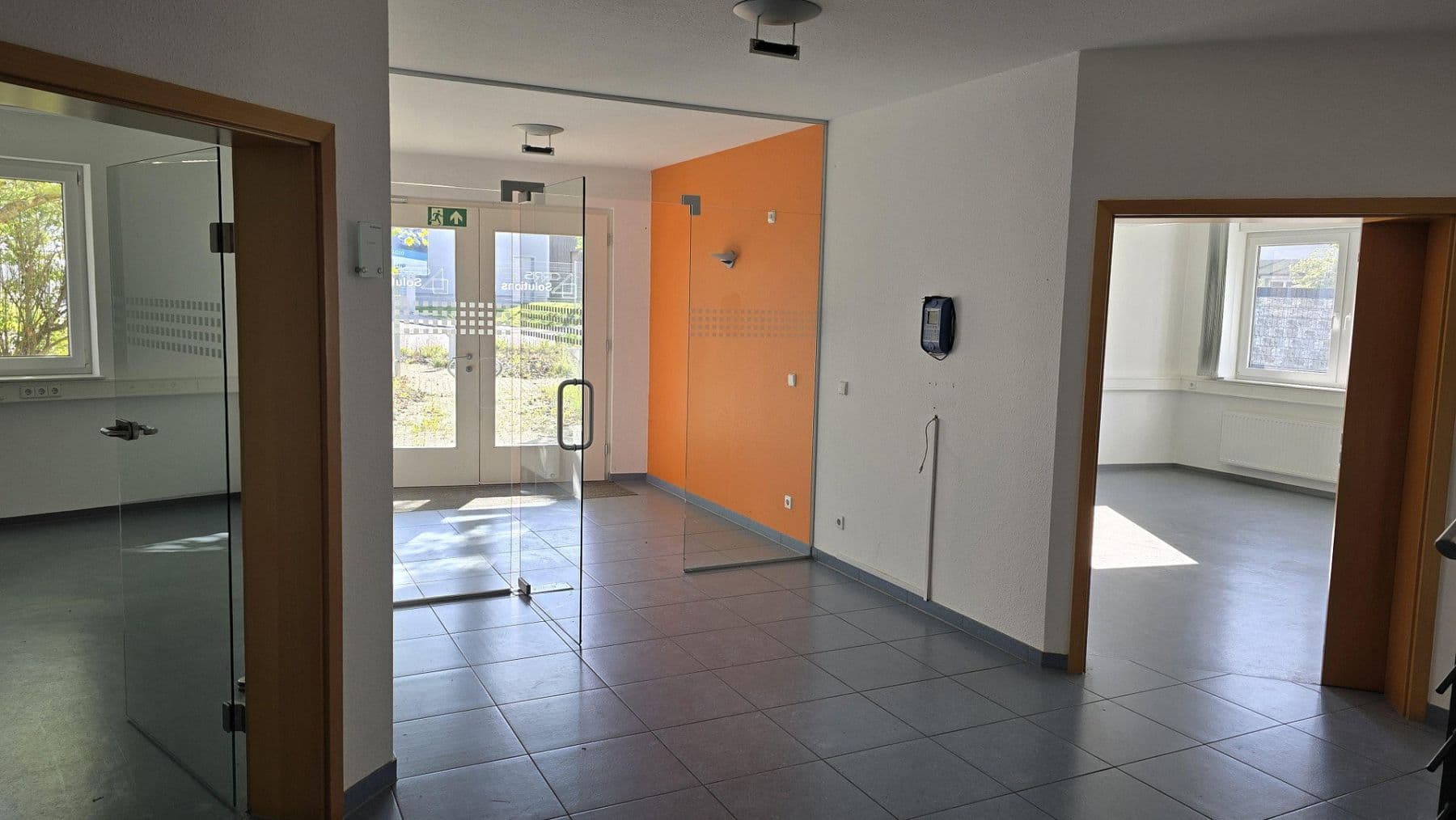 Pronájem nebytového prostoru 3.200 m², Steinung 3/1, Jettingen, Bádensko-Württembersko Pronájem nebytového prostoru 3.200 m², Steinung 3/1, Jettingen, Bádensko-Württembersko