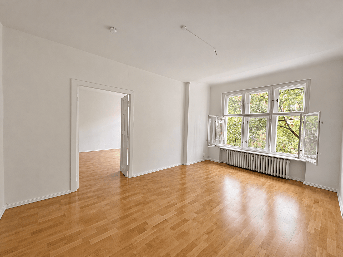 Pronájem bytu 4+1 127 m², Duisburgerstr., Berlin, Berlín Pronájem bytu 4+1 127 m², Duisburgerstr., Berlin, Berlín