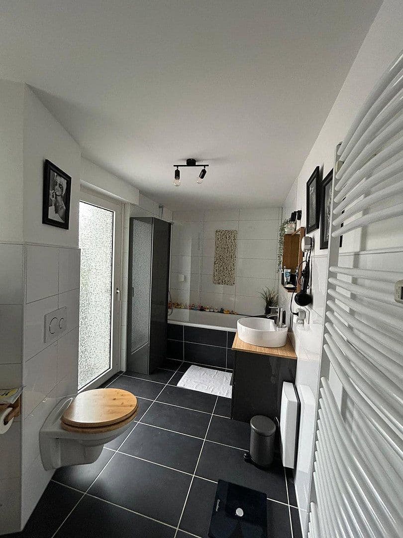 Prodej domu 230 m², pozemek 250 m², Hamm, Severní Porýní-Vestfálsko Prodej domu 230 m², pozemek 250 m², Hamm, Severní Porýní-Vestfálsko