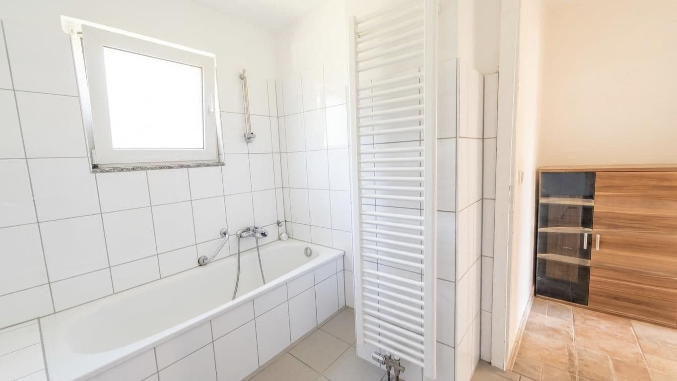 Pronájem bytu 2+kk 63 m², Odenthaler Straße 297, Köln, Severní Porýní-Vestfálsko Pronájem bytu 2+kk 63 m², Odenthaler Straße 297, Köln, Severní Porýní-Vestfálsko