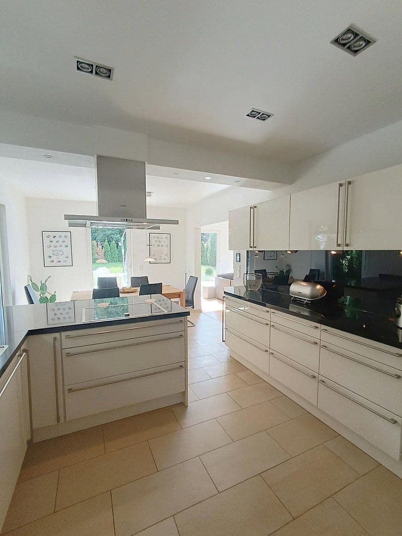 Prodej domu 146 m², pozemek 705 m², Remchingen, Bádensko-Württembersko Prodej domu 146 m², pozemek 705 m², Remchingen, Bádensko-Württembersko