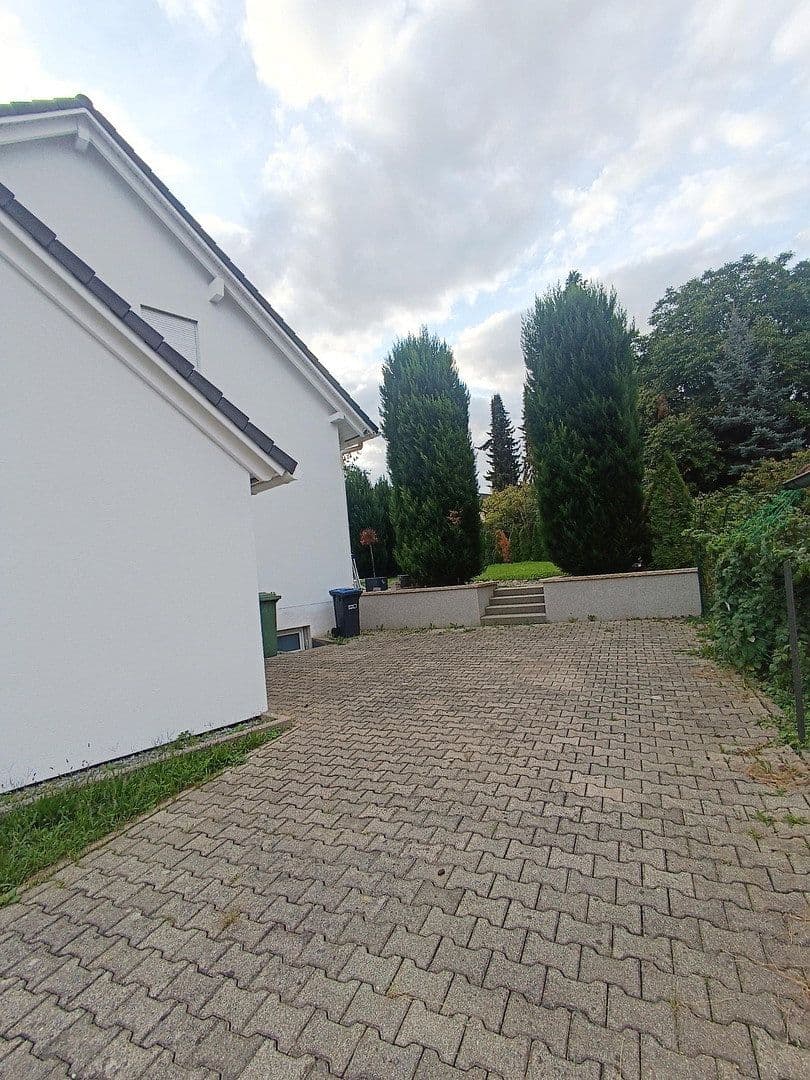 Prodej domu 146 m², pozemek 705 m², Remchingen, Bádensko-Württembersko Prodej domu 146 m², pozemek 705 m², Remchingen, Bádensko-Württembersko