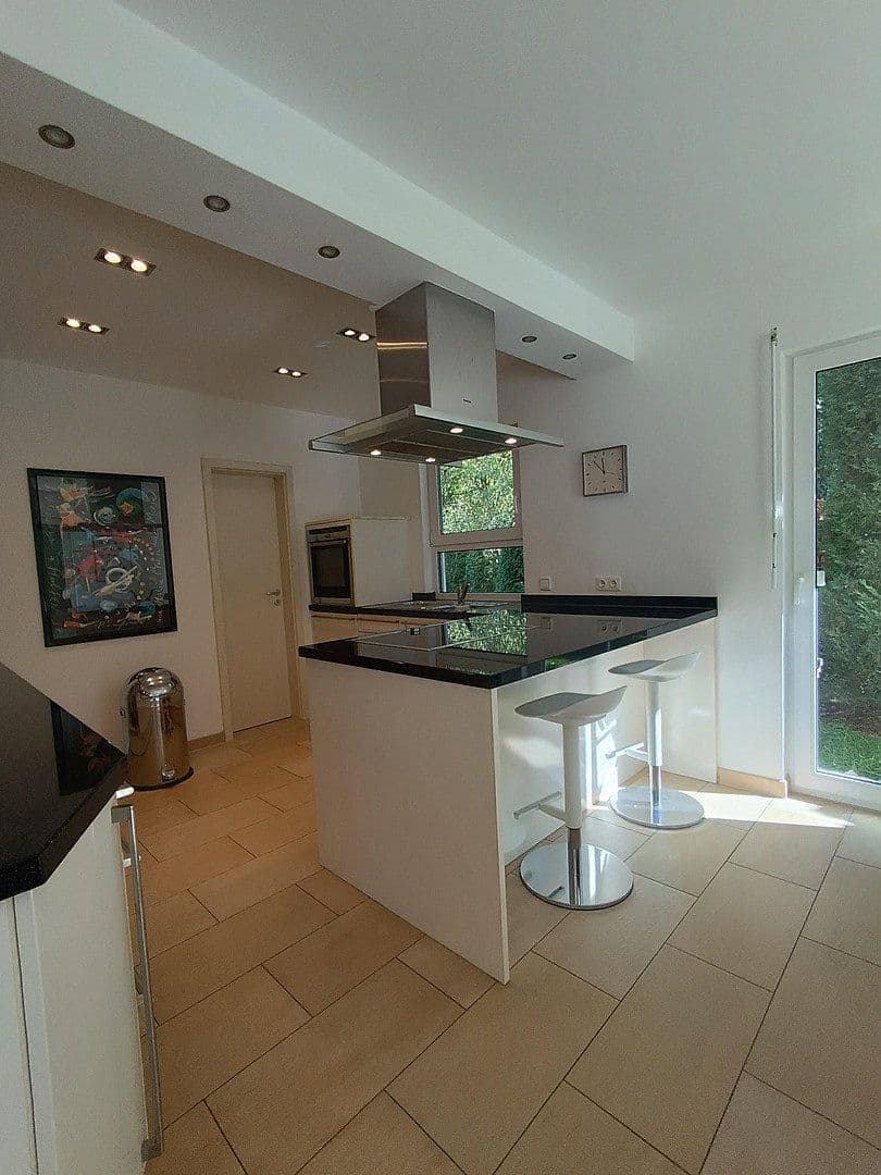 Prodej domu 146 m², pozemek 705 m², Remchingen, Bádensko-Württembersko Prodej domu 146 m², pozemek 705 m², Remchingen, Bádensko-Württembersko