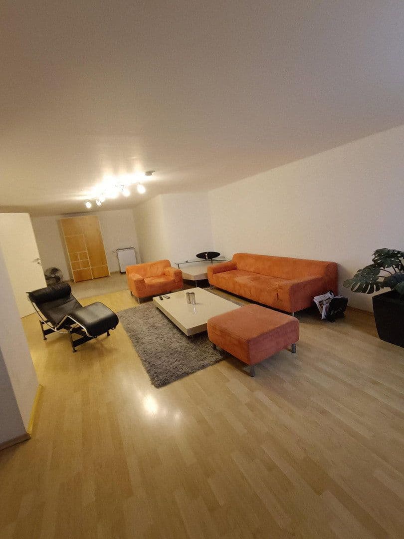 Prodej domu 146 m², pozemek 705 m², Remchingen, Bádensko-Württembersko Prodej domu 146 m², pozemek 705 m², Remchingen, Bádensko-Württembersko