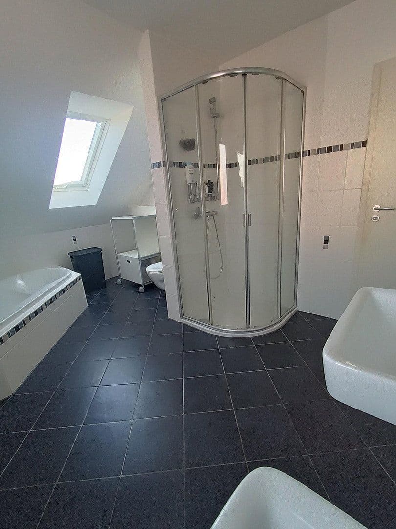 Prodej domu 146 m², pozemek 705 m², Remchingen, Bádensko-Württembersko Prodej domu 146 m², pozemek 705 m², Remchingen, Bádensko-Württembersko