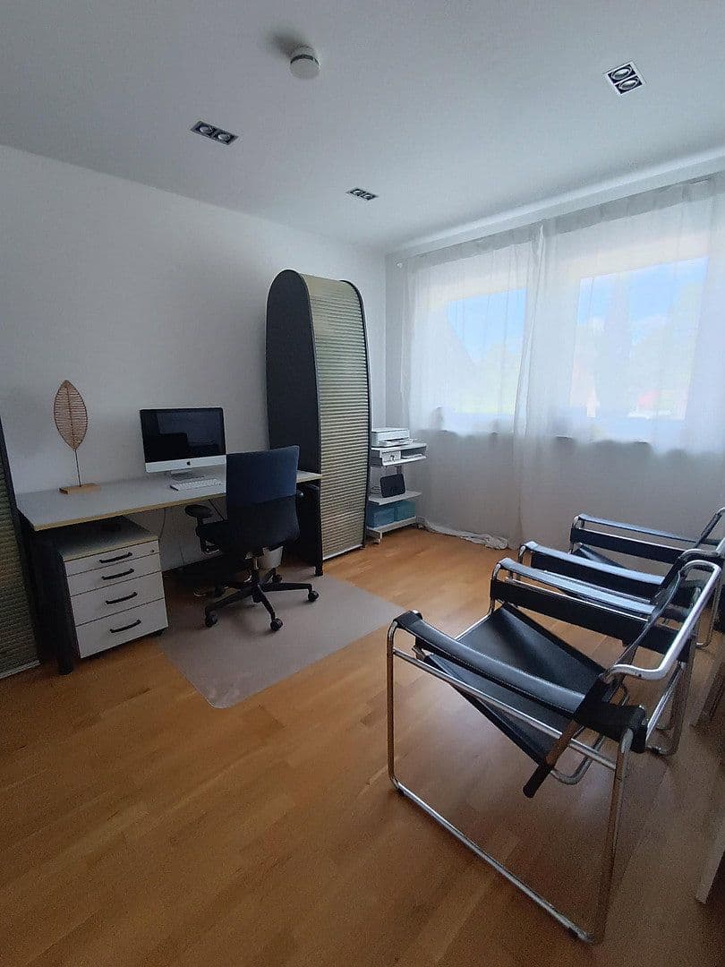Prodej domu 146 m², pozemek 705 m², Remchingen, Bádensko-Württembersko Prodej domu 146 m², pozemek 705 m², Remchingen, Bádensko-Württembersko