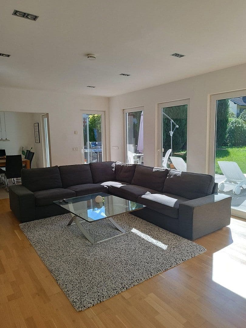 Prodej domu 146 m², pozemek 705 m², Remchingen, Bádensko-Württembersko Prodej domu 146 m², pozemek 705 m², Remchingen, Bádensko-Württembersko