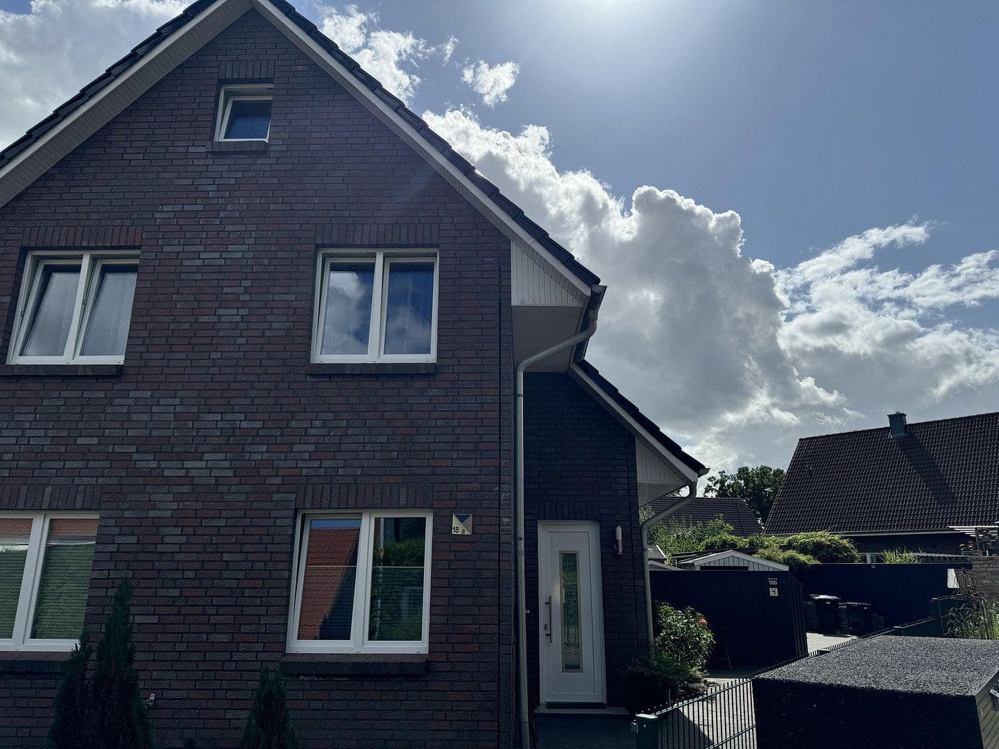 Prodej domu 105 m², pozemek 231 m², Buchenweg 18а, Horst, Šlesvicko-Holštýnsko Prodej domu 105 m², pozemek 231 m², Buchenweg 18а, Horst, Šlesvicko-Holštýnsko