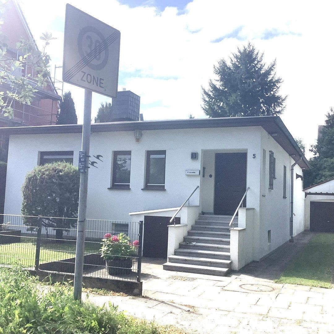 Prodej domu 98 m², pozemek 692 m², Richeystraße, Hamburg Bramfeld/Barmbek Nord, Hamburg Prodej domu 98 m², pozemek 692 m², Richeystraße, Hamburg Bramfeld/Barmbek Nord, Hamburg