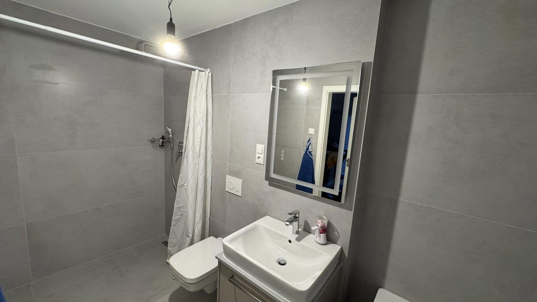 Prodej bytu 5+1 104 m², Jungbornweg 6, Köln, Severní Porýní-Vestfálsko Prodej bytu 5+1 104 m², Jungbornweg 6, Köln, Severní Porýní-Vestfálsko