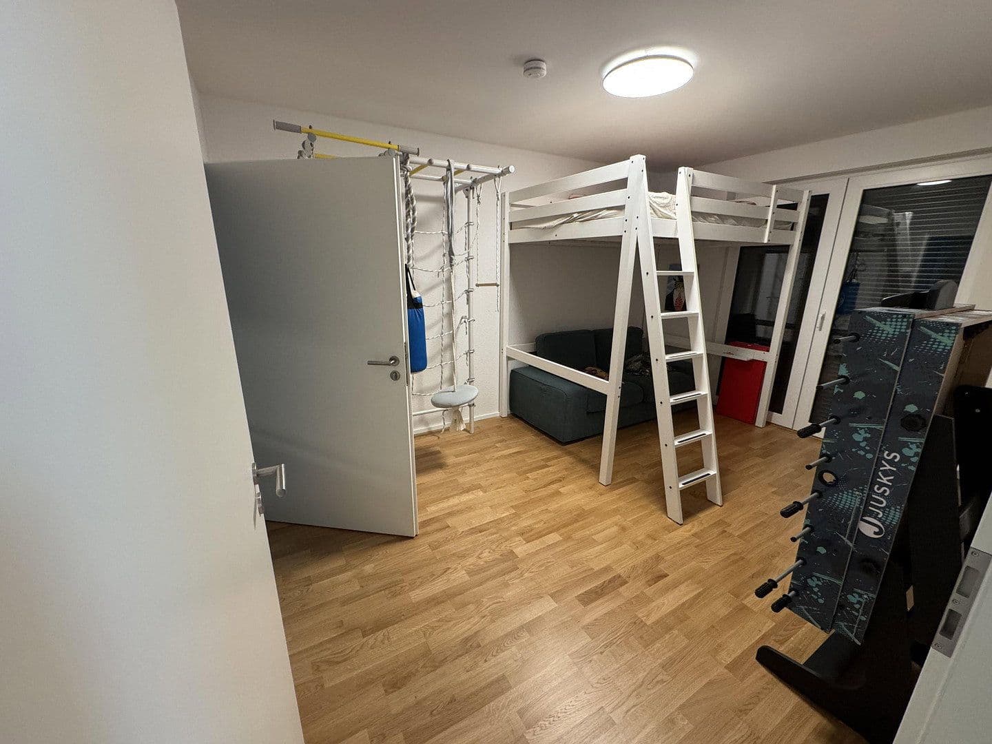 Prodej bytu 5+1 104 m², Jungbornweg 6, Köln, Severní Porýní-Vestfálsko Prodej bytu 5+1 104 m², Jungbornweg 6, Köln, Severní Porýní-Vestfálsko