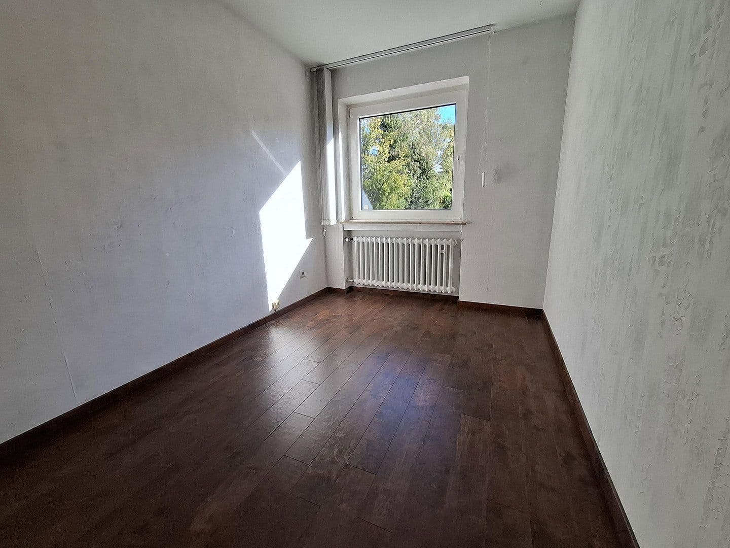 Prodej domu 122 m², pozemek 227 m², Dürerstraße 21, Haan, Severní Porýní-Vestfálsko Prodej domu 122 m², pozemek 227 m², Dürerstraße 21, Haan, Severní Porýní-Vestfálsko