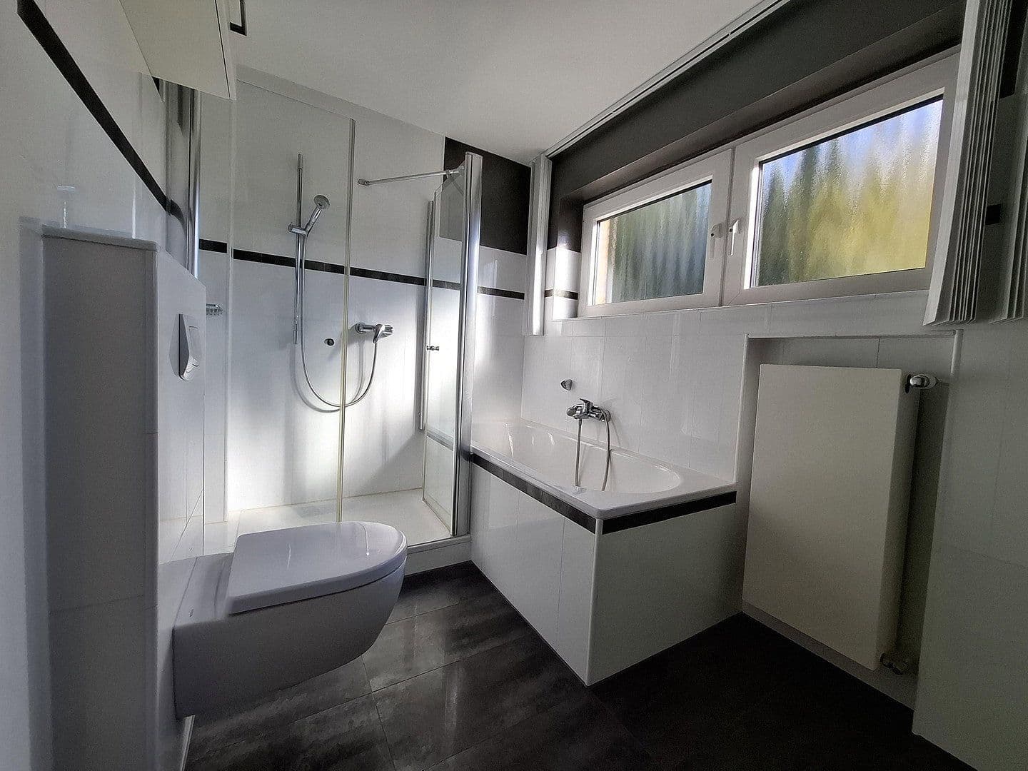 Prodej domu 122 m², pozemek 227 m², Dürerstraße 21, Haan, Severní Porýní-Vestfálsko Prodej domu 122 m², pozemek 227 m², Dürerstraße 21, Haan, Severní Porýní-Vestfálsko