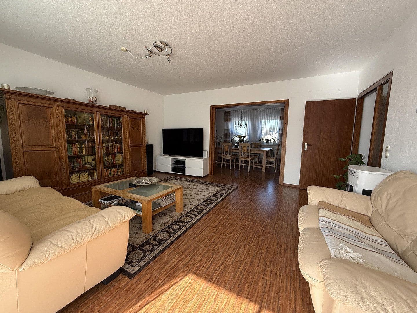 Prodej domu 383 m², pozemek 672 m², Auf der Gans 24, Stuttgart Sommerrain, Bádensko-Württembersko Prodej domu 383 m², pozemek 672 m², Auf der Gans 24, Stuttgart Sommerrain, Bádensko-Württembersko