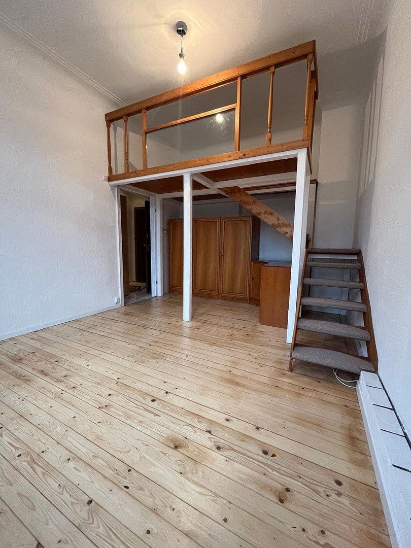 Pronájem bytu 2+1 34 m², Hattinger Str. 915, Bochum, Severní Porýní-Vestfálsko Pronájem bytu 2+1 34 m², Hattinger Str. 915, Bochum, Severní Porýní-Vestfálsko
