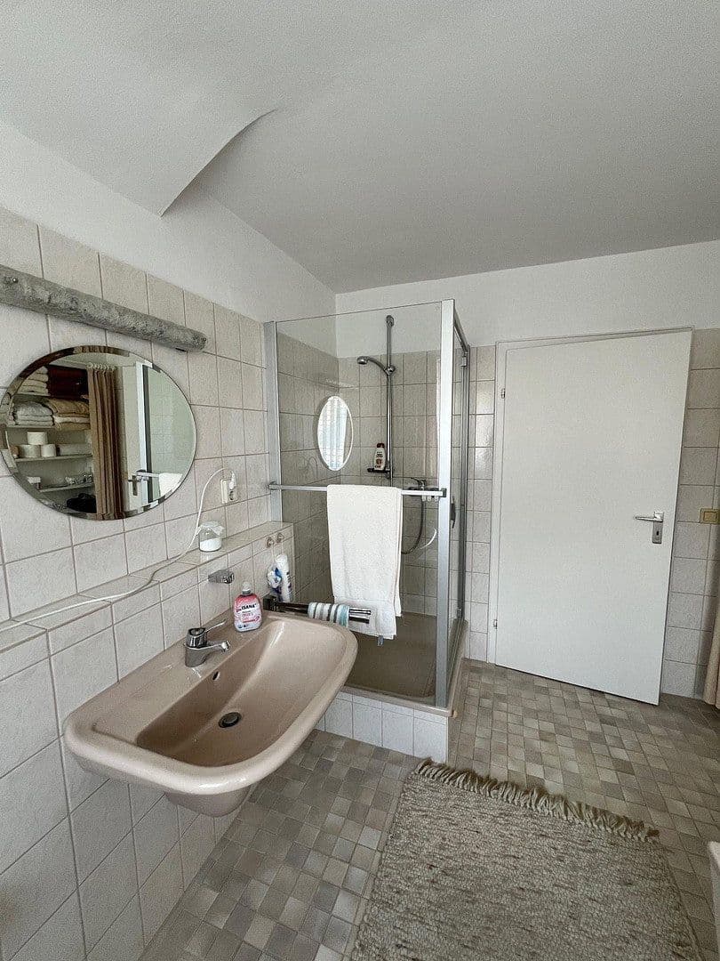 Prodej domu 140 m², pozemek 835 m², Bonn, Severní Porýní-Vestfálsko Prodej domu 140 m², pozemek 835 m², Bonn, Severní Porýní-Vestfálsko