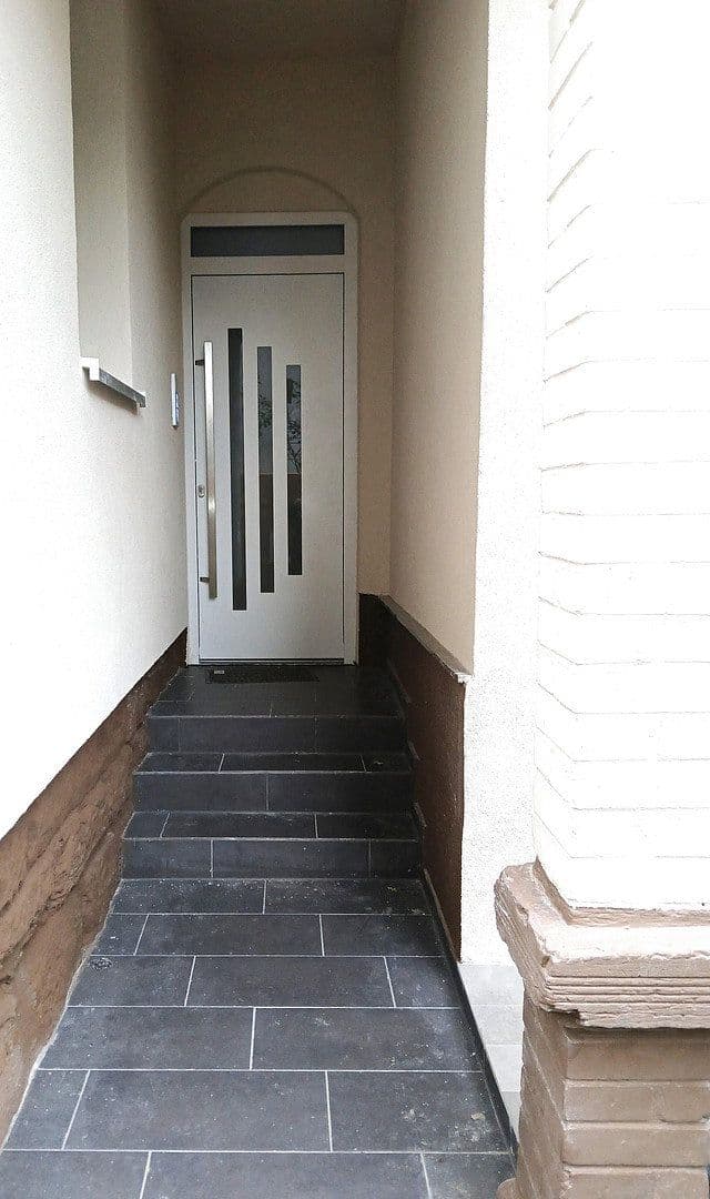 Pronájem bytu 1+1 30 m², Blaubeuren, Bádensko-Württembersko Pronájem bytu 1+1 30 m², Blaubeuren, Bádensko-Württembersko