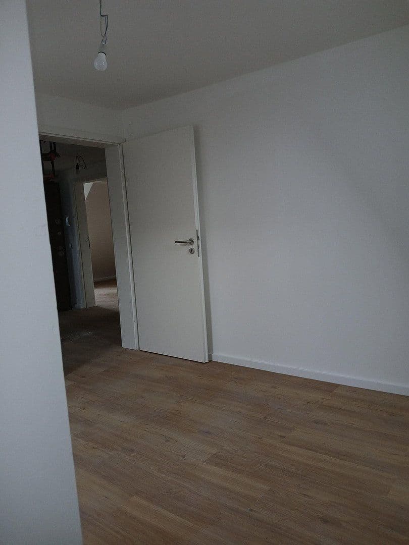 Pronájem bytu 1+1 30 m², Blaubeuren, Bádensko-Württembersko Pronájem bytu 1+1 30 m², Blaubeuren, Bádensko-Württembersko
