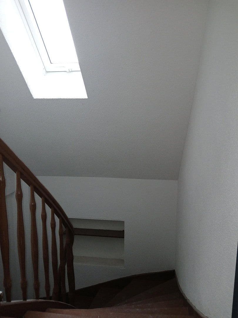 Pronájem bytu 1+1 30 m², Blaubeuren, Bádensko-Württembersko Pronájem bytu 1+1 30 m², Blaubeuren, Bádensko-Württembersko