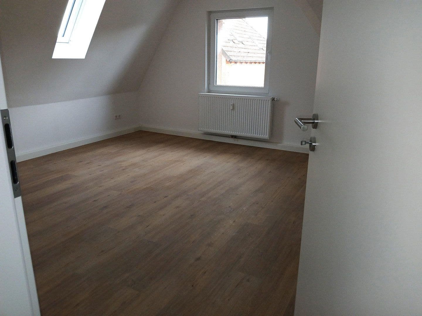 Pronájem bytu 1+1 30 m², Blaubeuren, Bádensko-Württembersko Pronájem bytu 1+1 30 m², Blaubeuren, Bádensko-Württembersko