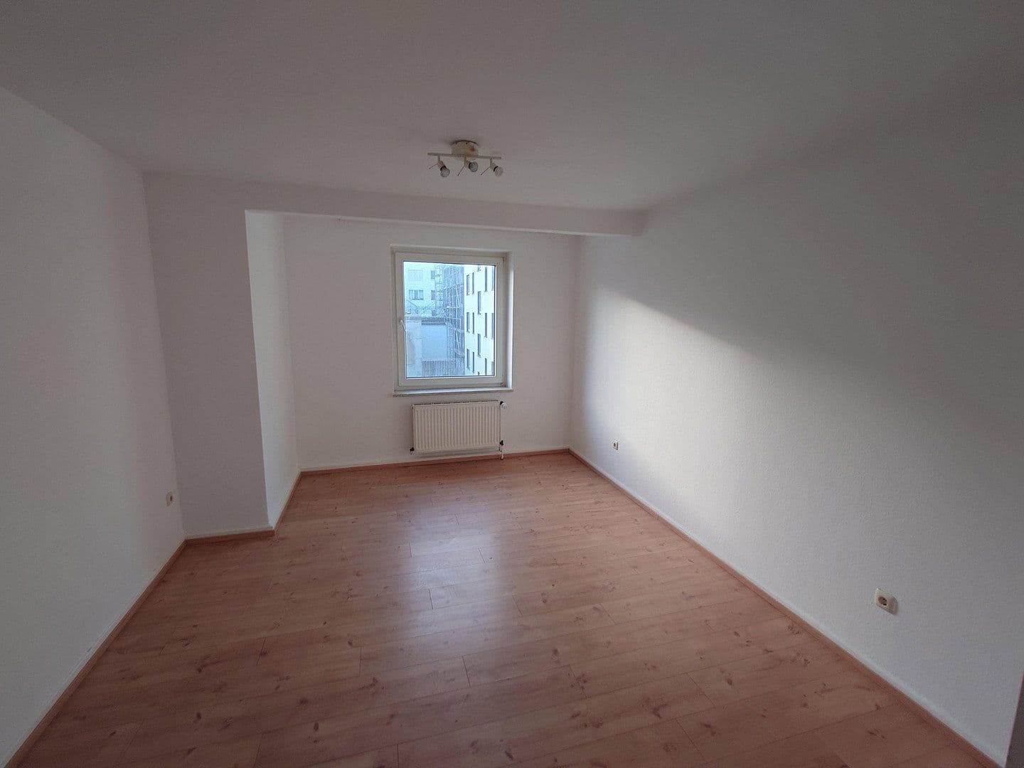 Pronájem bytu 3+1 55 m², Mechtildisstrasse 11, Essen, Severní Porýní-Vestfálsko Pronájem bytu 3+1 55 m², Mechtildisstrasse 11, Essen, Severní Porýní-Vestfálsko