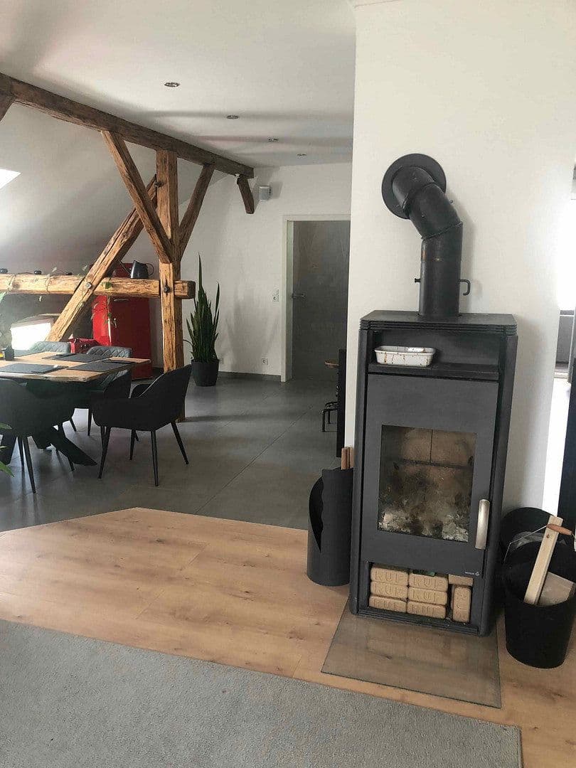 Pronájem bytu 3+kk 135 m², Kitzingen, Bavorsko Pronájem bytu 3+kk 135 m², Kitzingen, Bavorsko