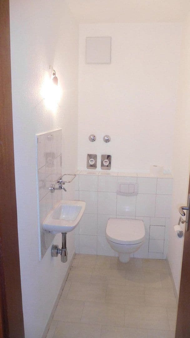 Pronájem bytu 3+kk 85 m², Crailsheimer Weg 12, Neckarsulm, Bádensko-Württembersko Pronájem bytu 3+kk 85 m², Crailsheimer Weg 12, Neckarsulm, Bádensko-Württembersko