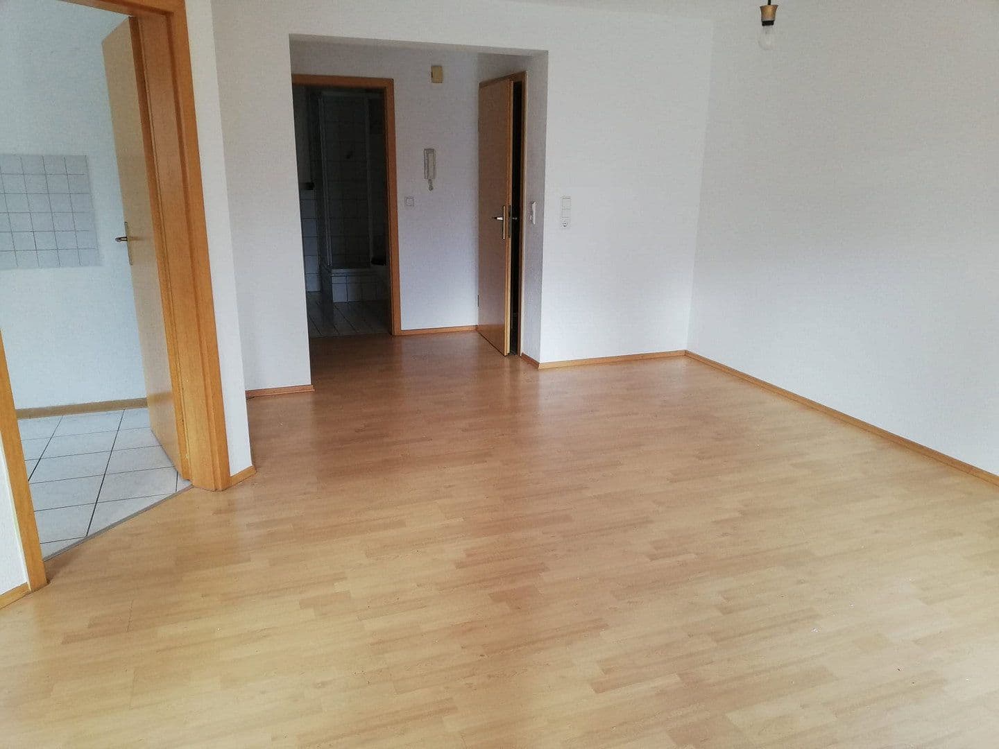 Pronájem bytu 2+1 57 m², Bürgermeister - Wagner Str.9, Aglasterhausen, Bádensko-Württembersko Pronájem bytu 2+1 57 m², Bürgermeister - Wagner Str.9, Aglasterhausen, Bádensko-Württembersko
