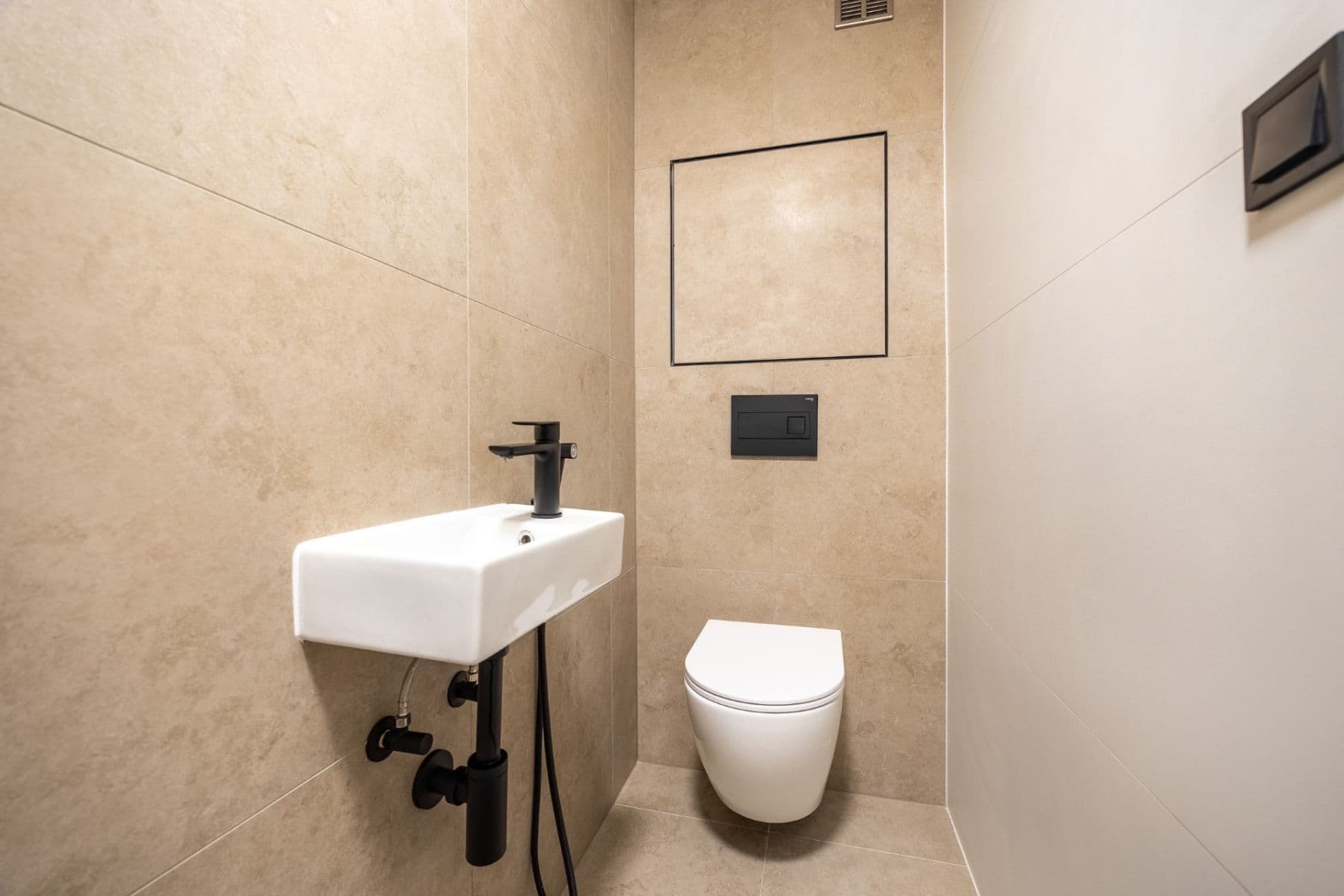 Prodej bytu 3+kk 68 m², Petýrkova, Praha, Praha Prodej bytu 3+kk 68 m², Petýrkova, Praha, Praha