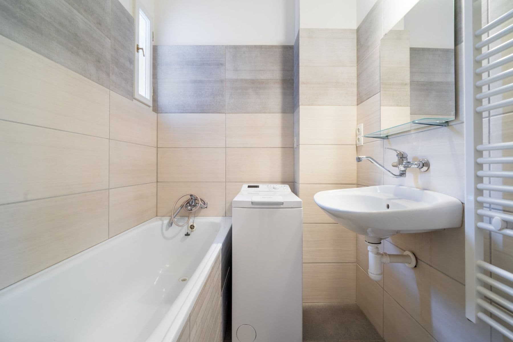 Prodej bytu 2+kk 42 m², Vítkova, Praha, Praha Prodej bytu 2+kk 42 m², Vítkova, Praha, Praha