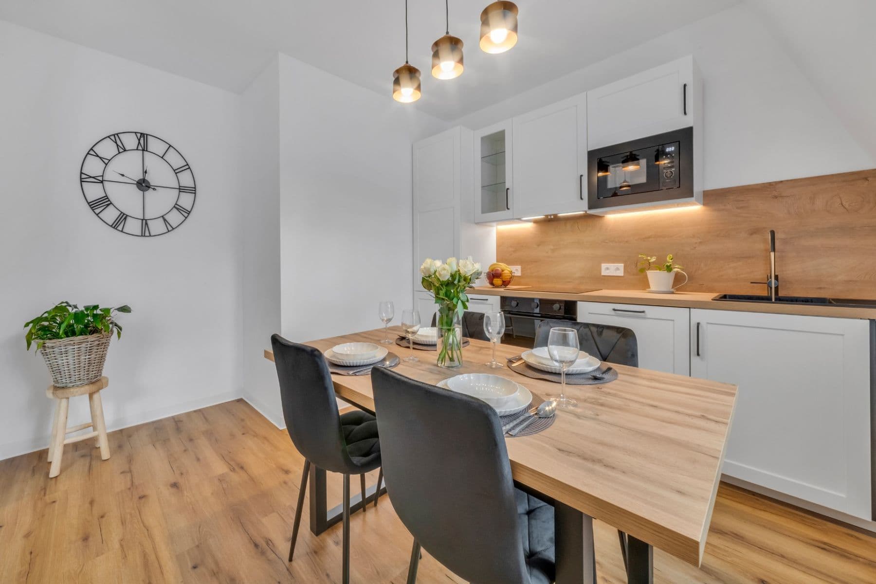 Prodej bytu 112 m², Varšavská, Karlovy Vary, Karlovarský kraj Prodej bytu 112 m², Varšavská, Karlovy Vary, Karlovarský kraj