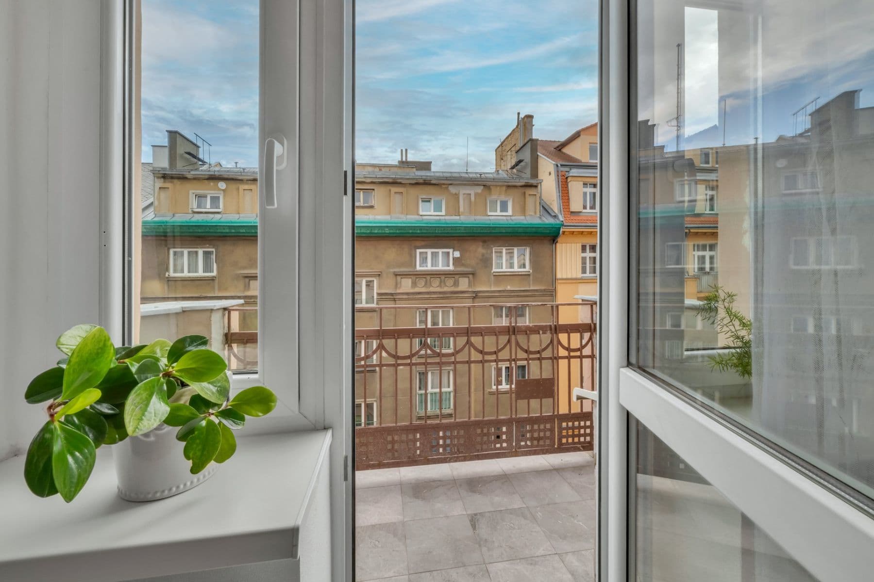 Prodej bytu 112 m², Varšavská, Karlovy Vary, Karlovarský kraj Prodej bytu 112 m², Varšavská, Karlovy Vary, Karlovarský kraj