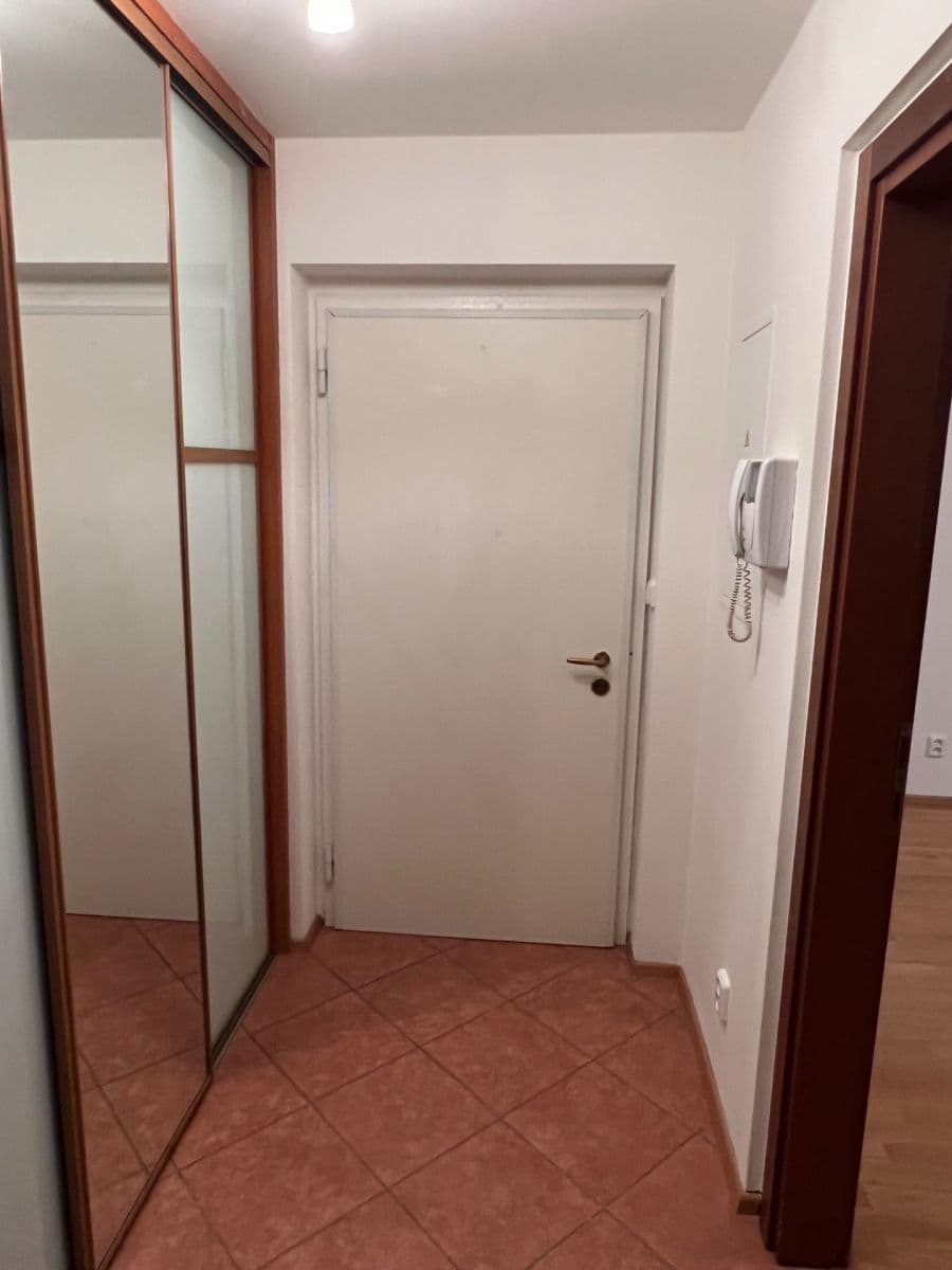 Pronájem bytu 3+kk 77 m², Podvinný mlýn, Praha, Praha Pronájem bytu 3+kk 77 m², Podvinný mlýn, Praha, Praha