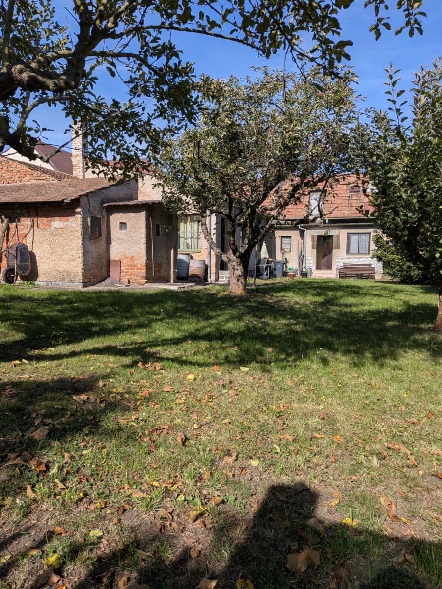 Prodej domu 358 m², pozemek 675 m², Bořanovická, Hovorčovice, Středočeský kraj Prodej domu 358 m², pozemek 675 m², Bořanovická, Hovorčovice, Středočeský kraj