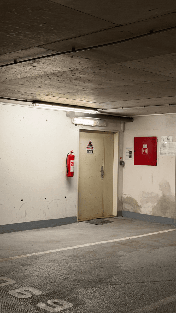 Pronájem garáže 13 m², Tomkova, Praha, Praha Pronájem garáže 13 m², Tomkova, Praha, Praha