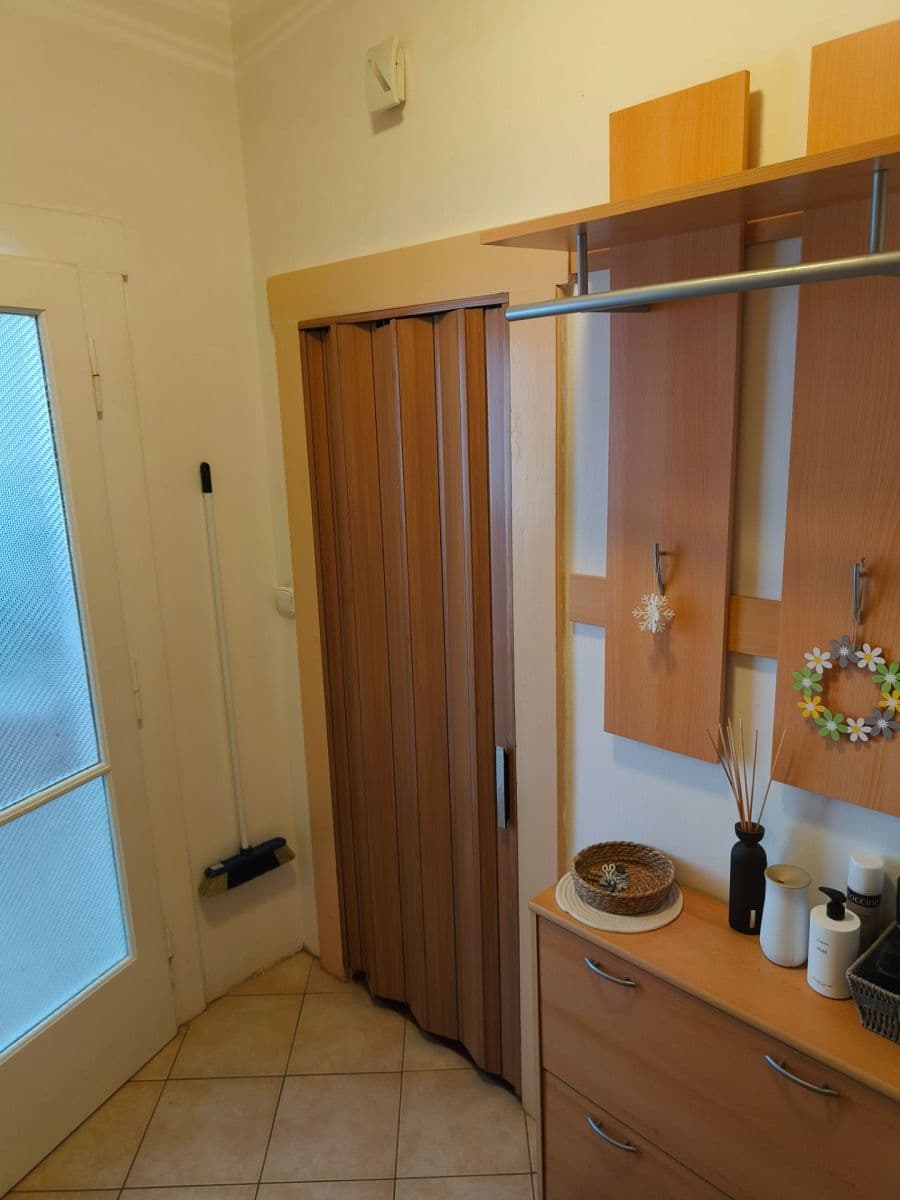 Pronájem bytu 1+1 43 m², Špitálská, Praha, Praha Pronájem bytu 1+1 43 m², Špitálská, Praha, Praha